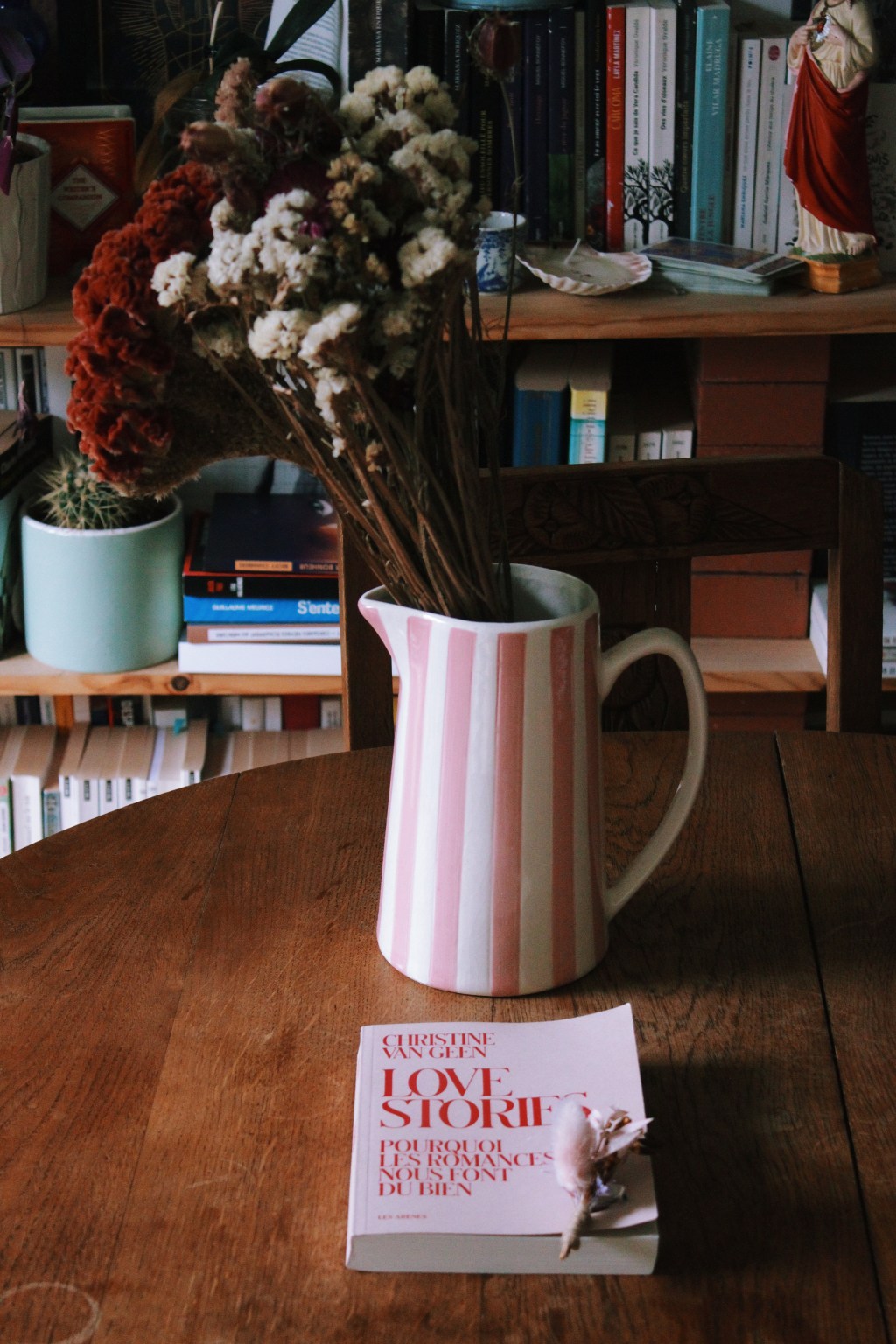 Love stories : pourquoi les romances nous font du bien, de Christine Van&nbsp;Geen
